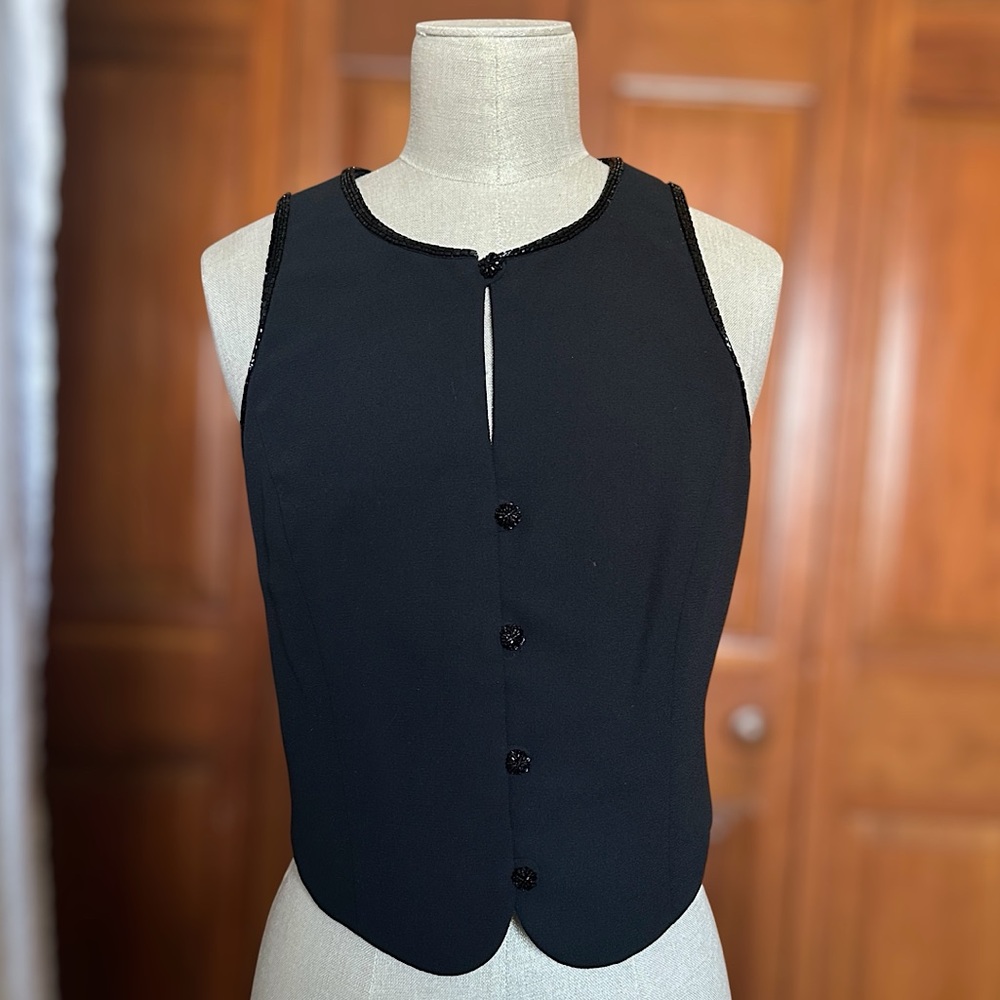 Vintage Retro Laundry by Shelli Segal Women’s Black Beaded Trim/Hem Vest